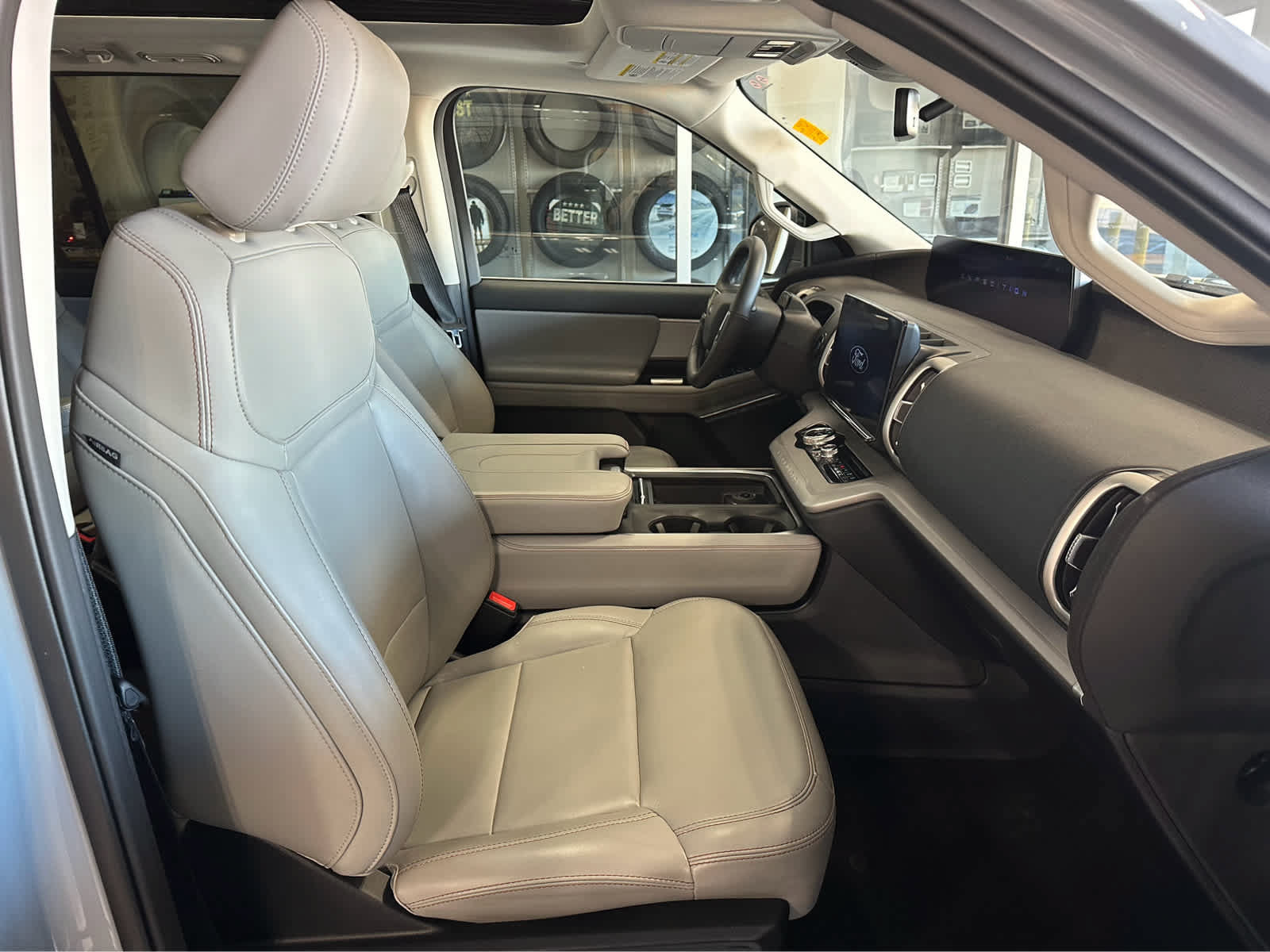 Certified 2025 Ford Expedition Active AWD/4WD image 52
