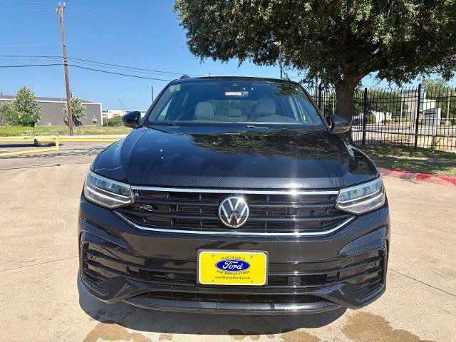Used 2023 Volkswagen Tiguan SE R-Line AWD/4WD image 9