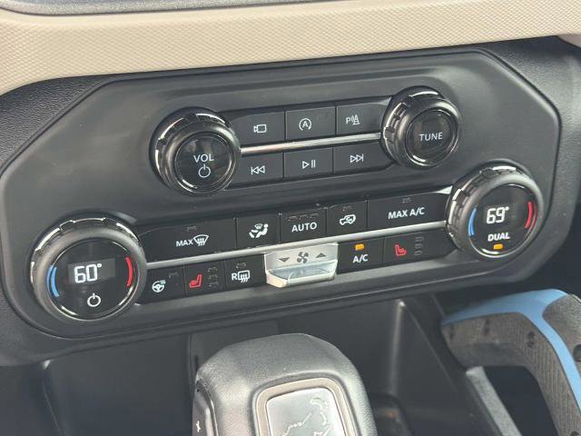 Certified 2024 Ford Bronco Wildtrak image 15