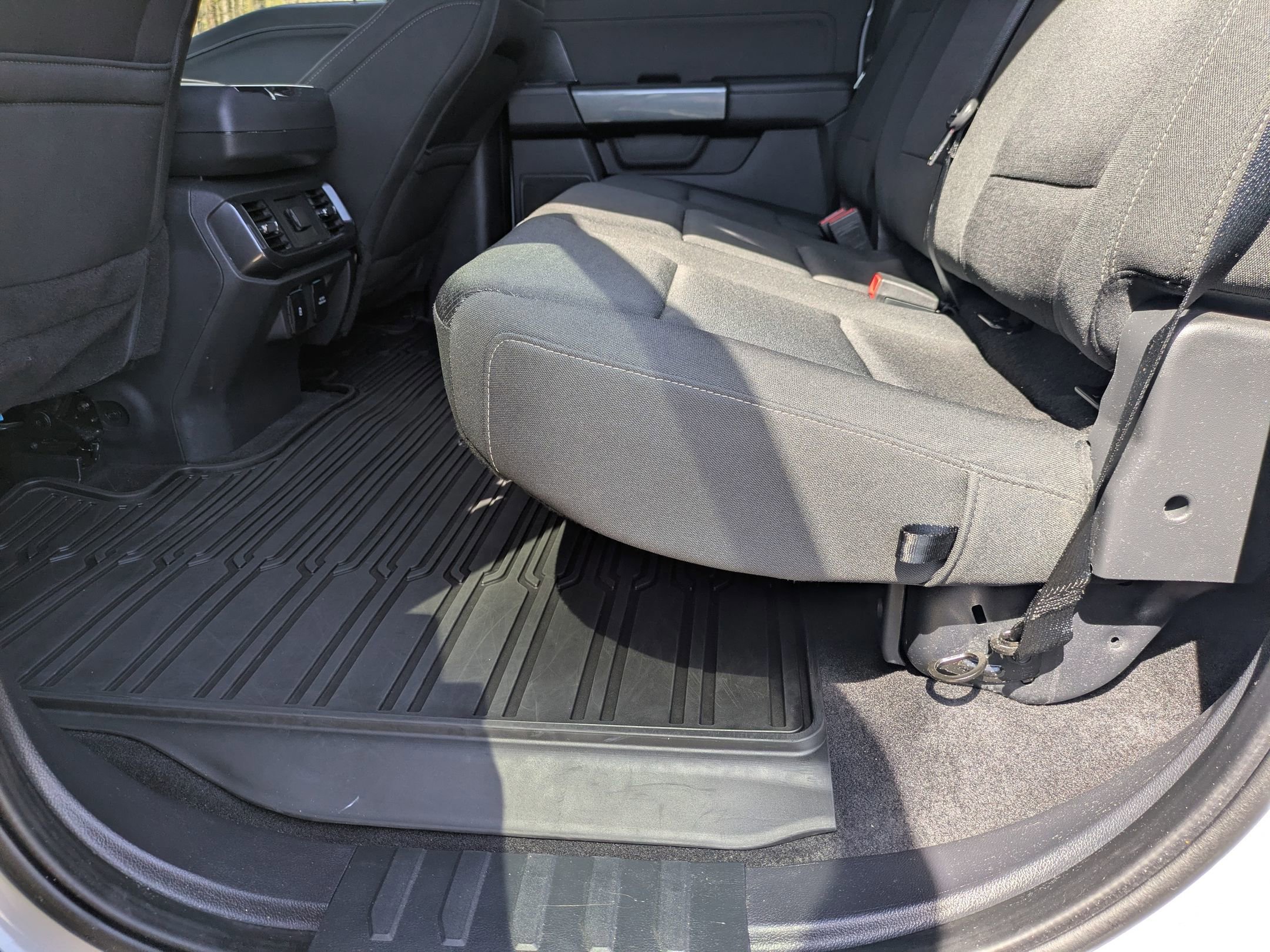 Certified 2023 Ford F150 XLT w/ Equipment Group 302A High image 28