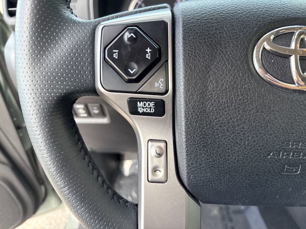 Used 2022 Toyota 4Runner TRD Sport w/ Technology Package AWD/4WD image 14