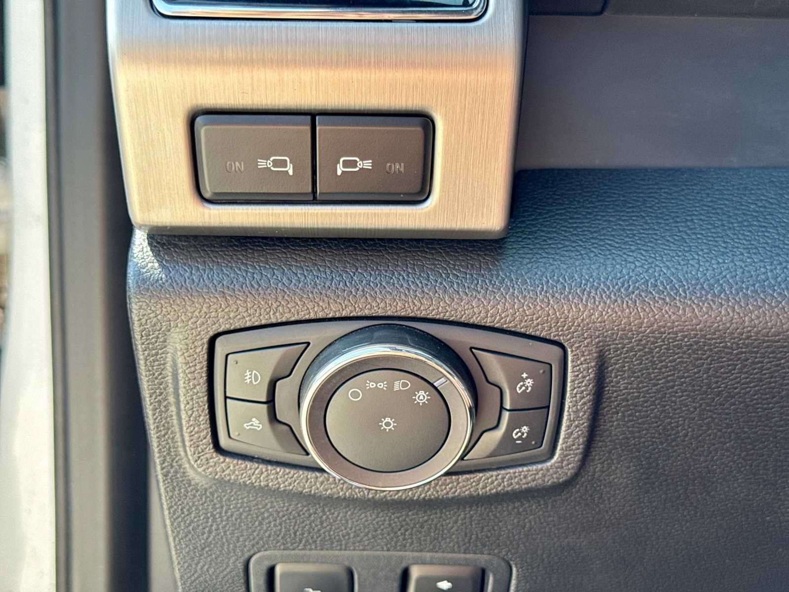 Certified 2020 Ford F250 Platinum AWD/4WD image 27