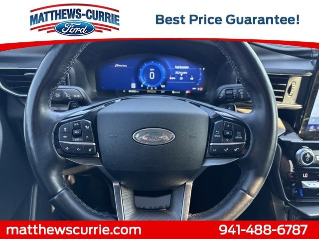 Certified 2021 Ford Explorer Platinum w/ Equipment Group 601A image 18