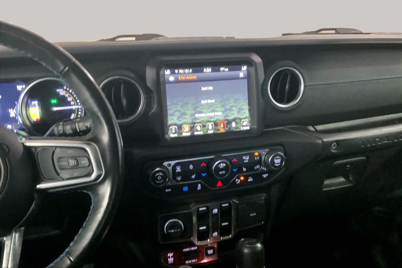 Used 2022 Jeep Wrangler Unlimited Rubicon 4xe w/ Cold Weather Group AWD/4WD image 7