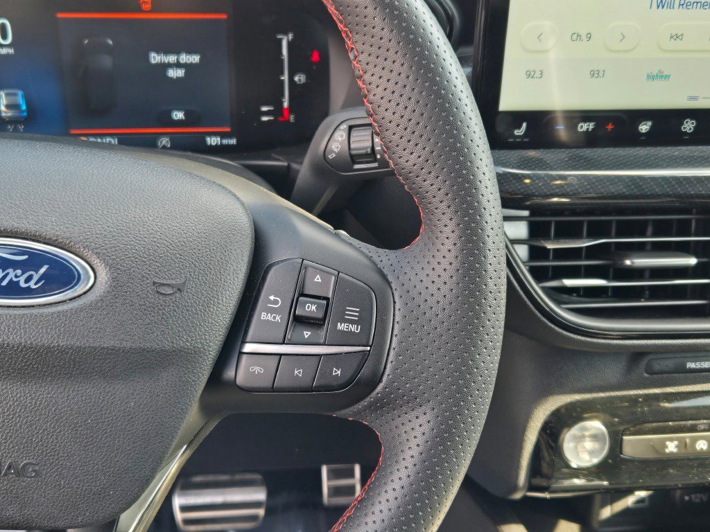 Certified 2023 Ford Escape ST-Line w/ Tech Pack #1 image 28