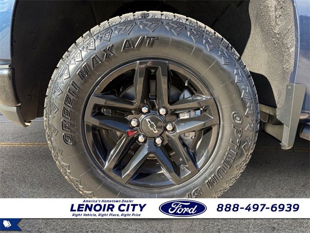 Used 2019 Chevrolet Silverado 1500 Custom Trail Boss w/ Custom Convenience Package image 9