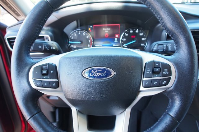 Certified 2023 Ford Explorer XLT w/ Equipment Group 202A AWD/4WD image 25