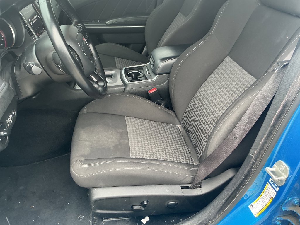 Used 2023 Dodge Charger GT w/ Technology Group RWD image 15