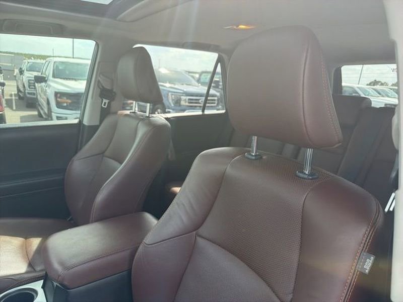 Used 2023 Toyota 4Runner Limited AWD/4WD image 12