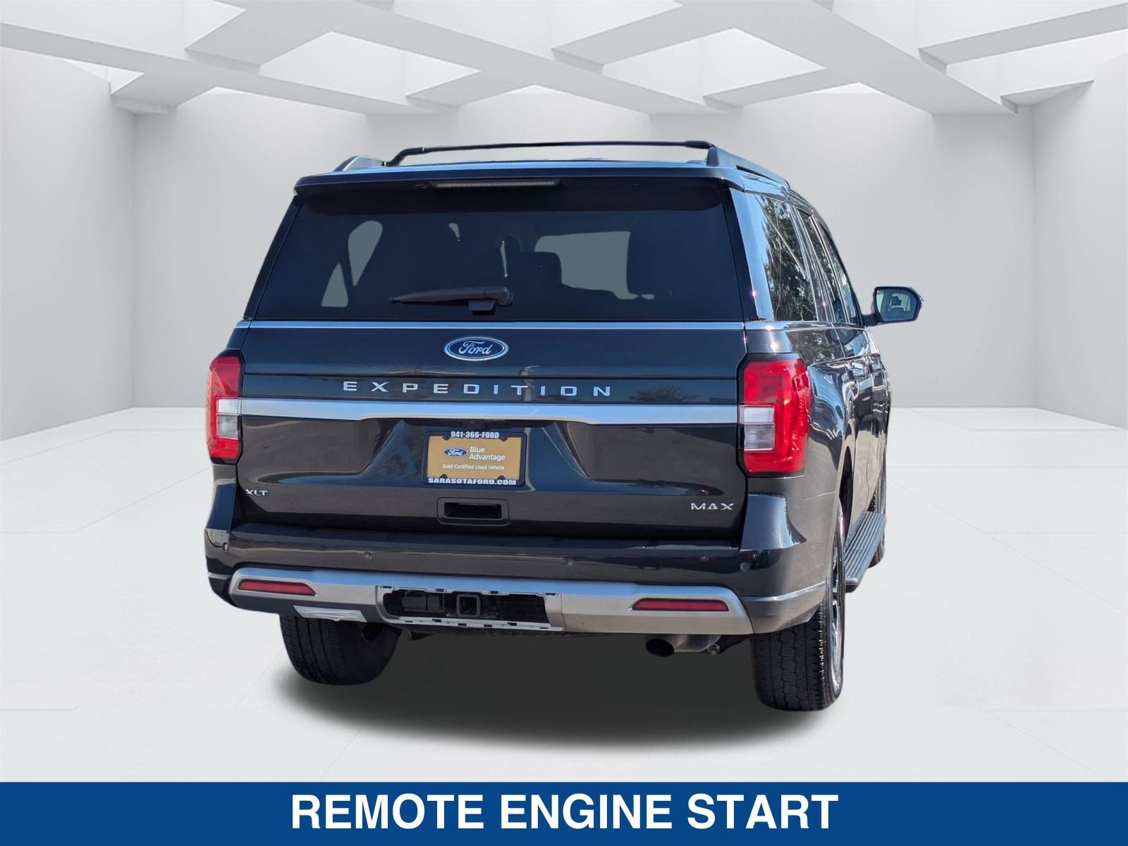 Certified 2024 Ford Expedition Max XLT image 4