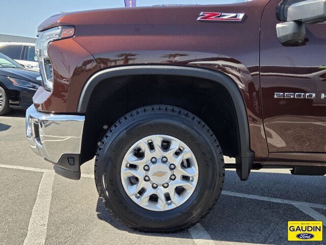 Used 2024 Chevrolet Silverado 2500 LTZ w/ LTZ Plus Package AWD/4WD image 10