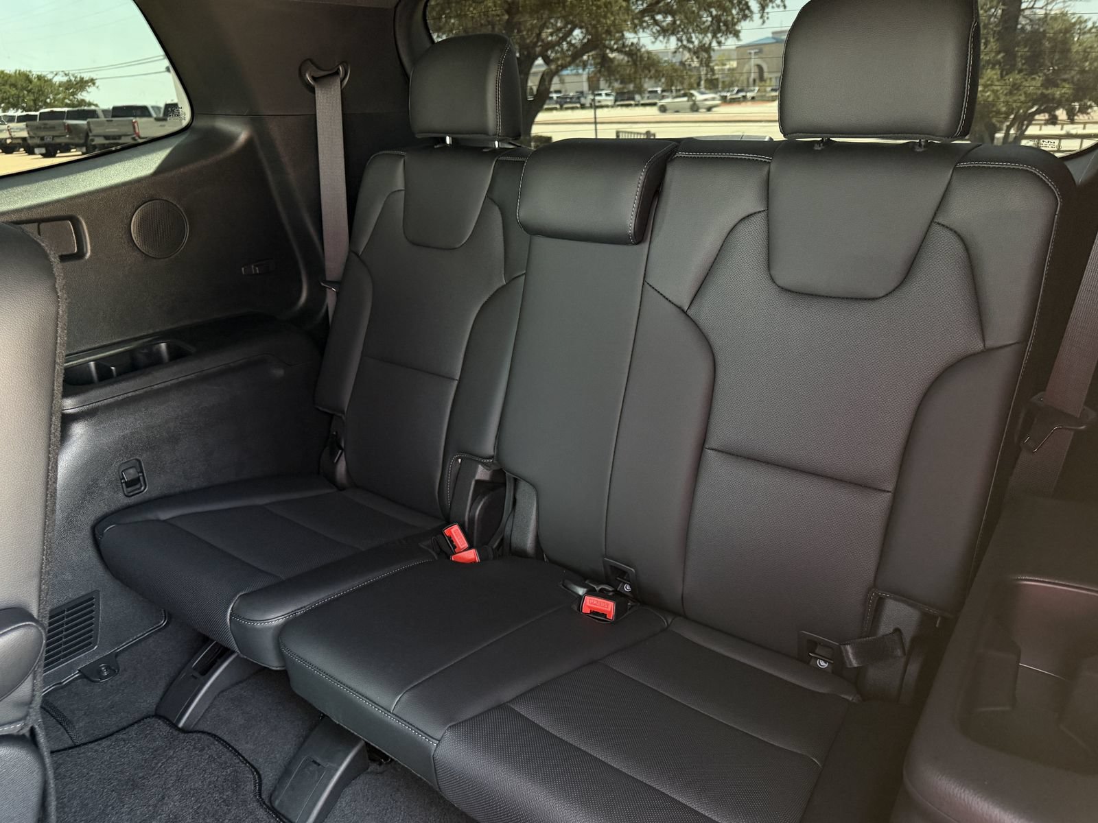 Used 2025 Kia Telluride SX X-Line AWD/4WD image 31