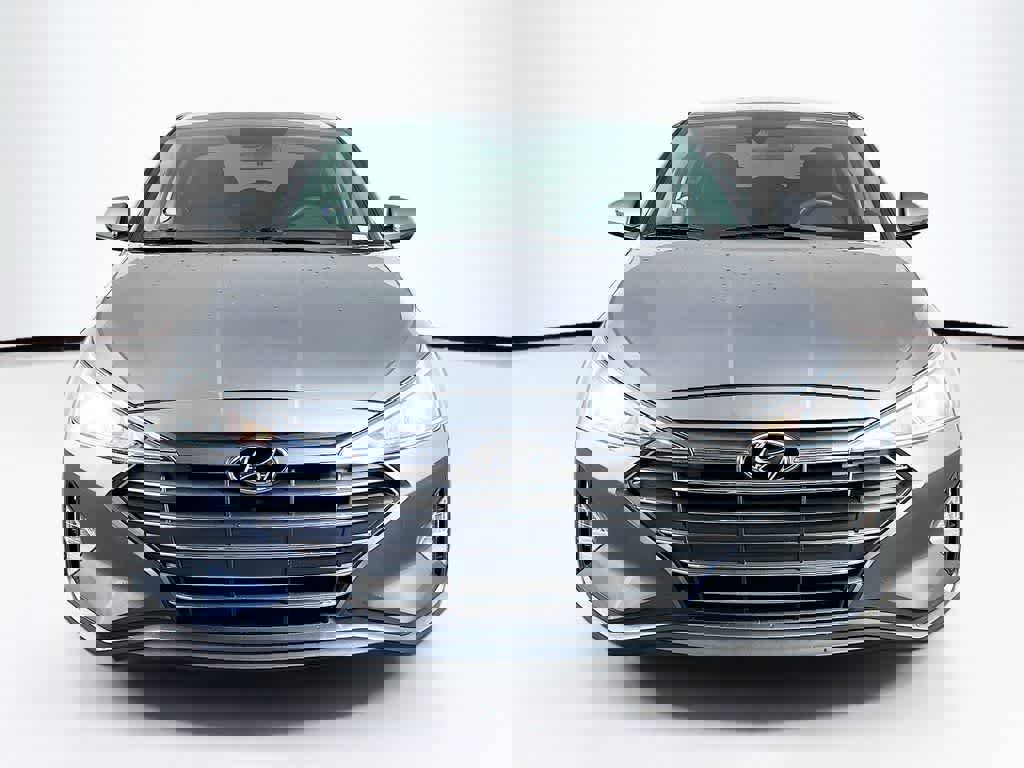 Used 2020 Hyundai Elantra SE w/ Cargo Package (C1) image 8