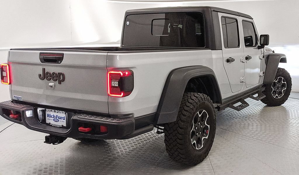 Used 2023 Jeep Gladiator Rubicon w/ LED Lighting Group AWD/4WD image 3