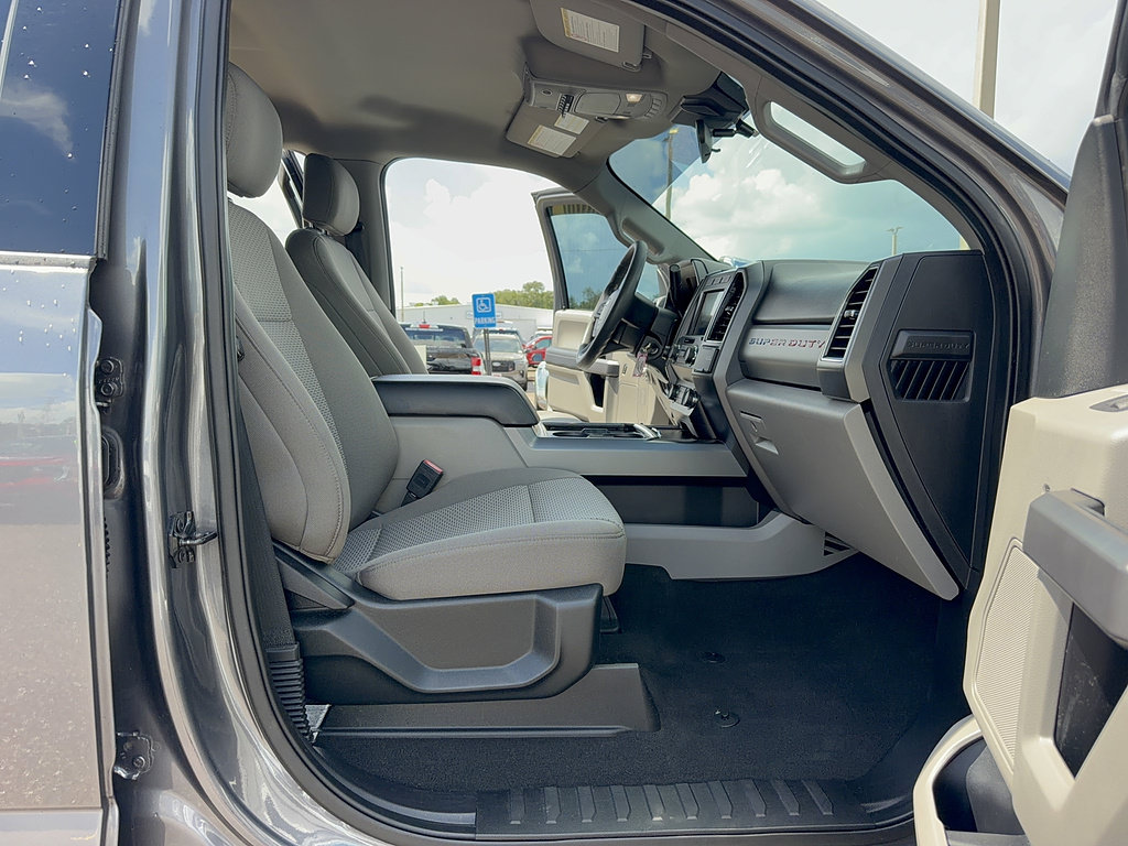 Certified 2021 Ford F250 XLT w/ XLT Premium Package AWD/4WD image 15