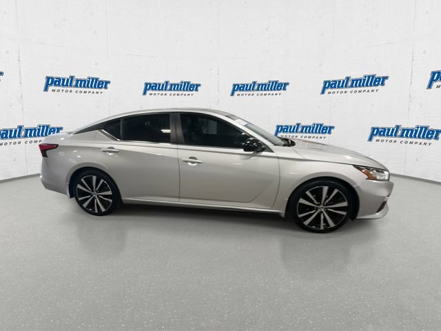 Used 2020 Nissan Altima 2.5 SR FWD image 13