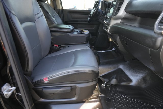 Used 2020 RAM 5500 Tradesman w/ Safety Group image 20