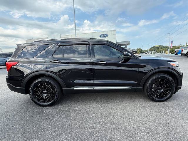 Certified 2022 Ford Explorer Limited w/ Equipment Group 301A AWD/4WD image 8