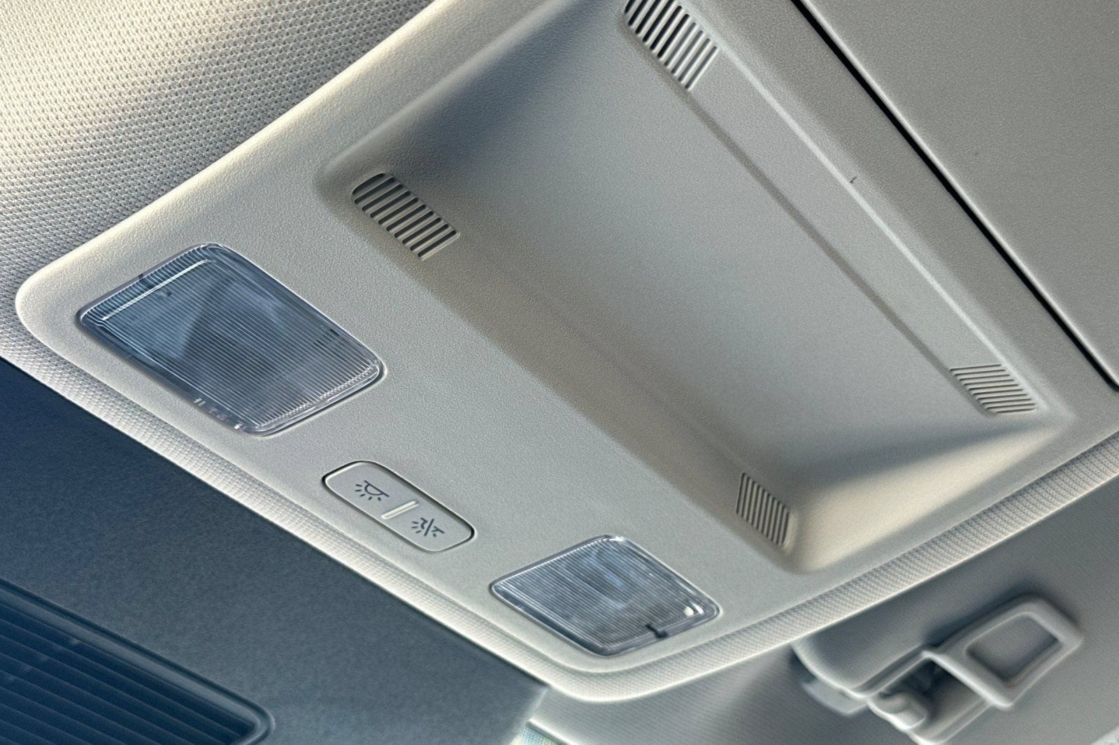 Certified 2025 Ford Escape SE FWD image 24