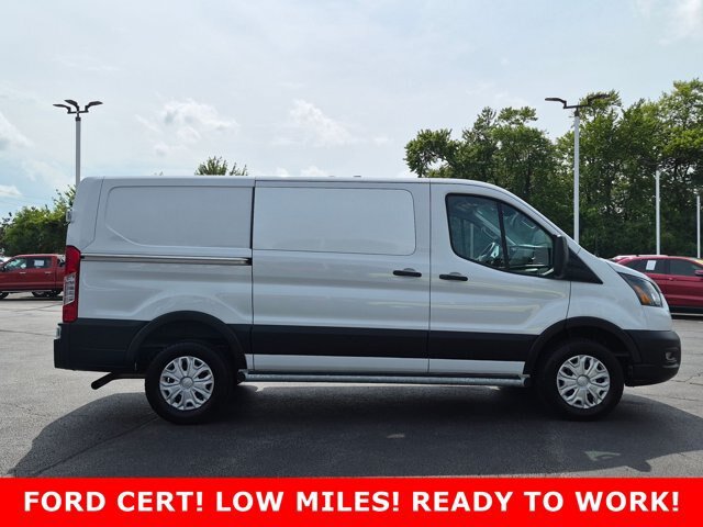 Certified 2025 Ford Transit 250 Low Roof w/ Exterior Upgrade Package RWD image 4