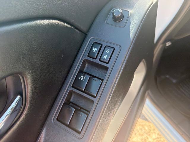 Used 2025 Nissan Frontier SV RWD image 8