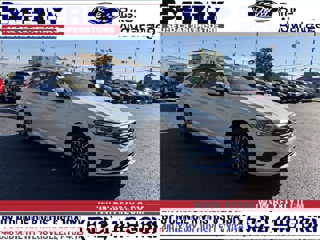 Used 2021 Volkswagen Jetta SE w/ SE Cold Weather Package