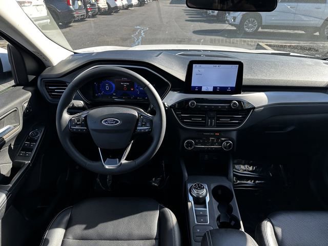 Certified 2022 Ford Escape SEL w/ Technology Package image 13