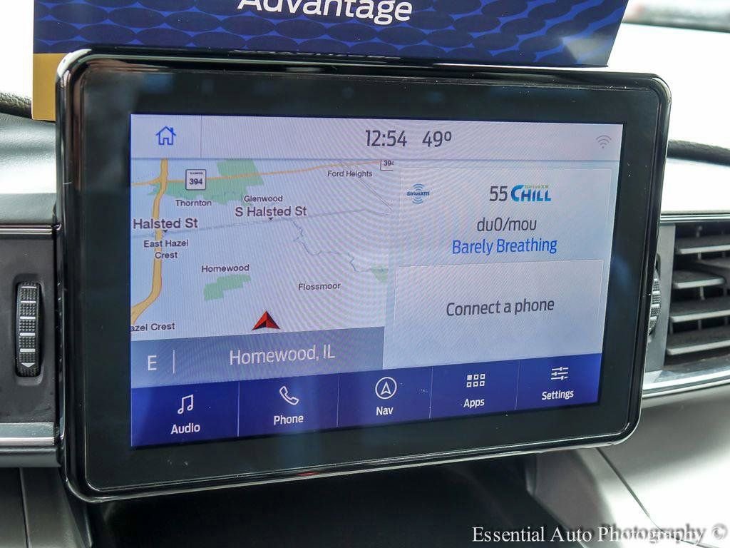 Certified 2022 Ford Explorer XLT w/ Equipment Group 202A image 17