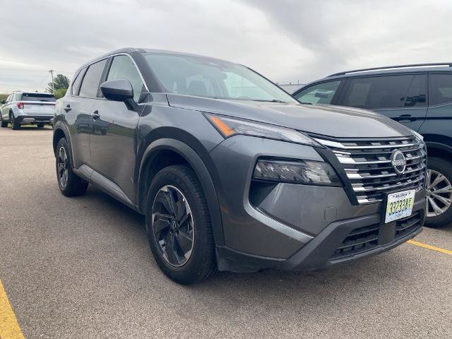 Used 2025 Nissan Rogue SV AWD/4WD image 4