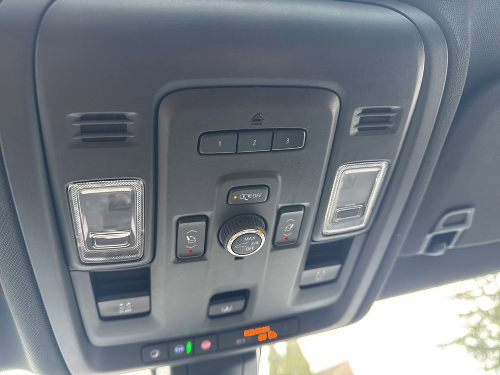 Used 2022 Chevrolet Tahoe RST w/ Luxury Package image 20