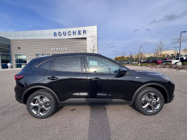 Certified 2025 Ford Escape ST-Line Select AWD/4WD image 4