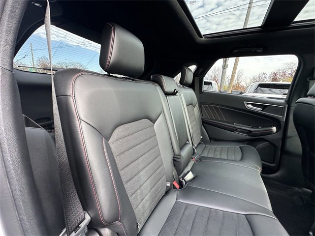 Certified 2024 Ford Edge ST-Line image 39