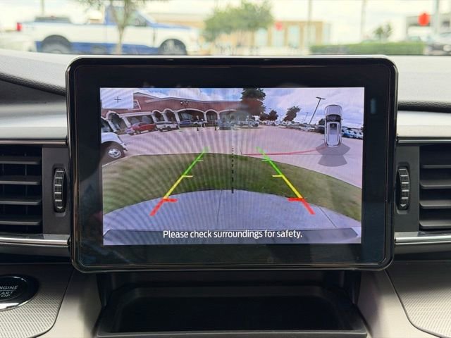 Certified 2023 Ford Explorer XLT w/ Equipment Group 202A RWD image 17