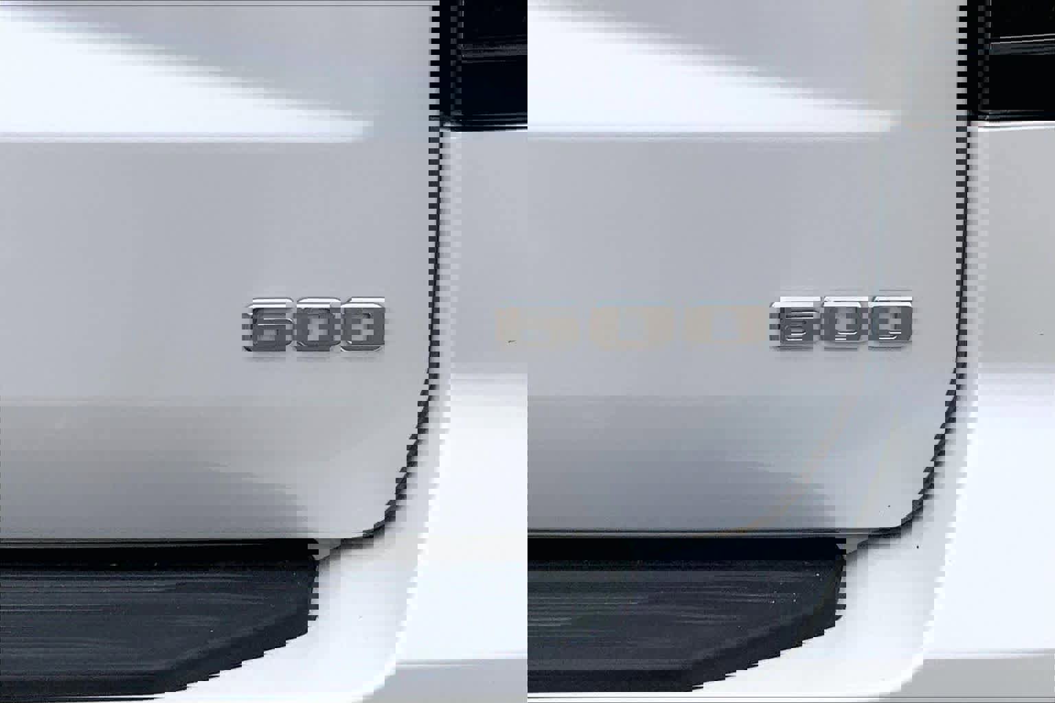 Used 2022 Cadillac Escalade Sport Platinum image 9