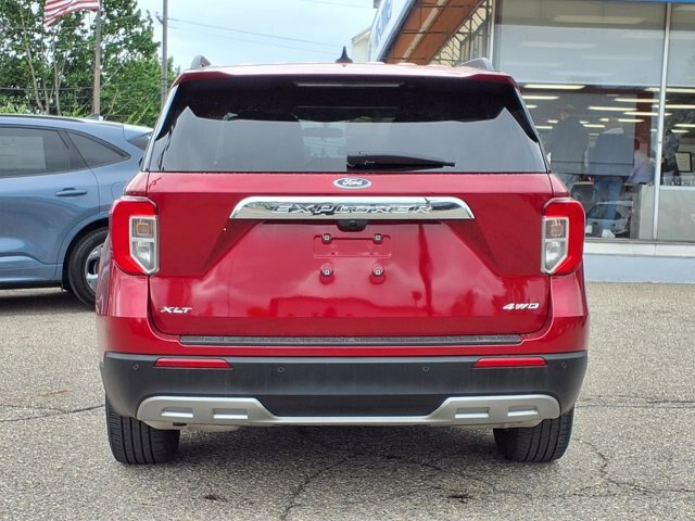 Certified 2023 Ford Explorer XLT w/ Equipment Group 202A AWD/4WD image 24