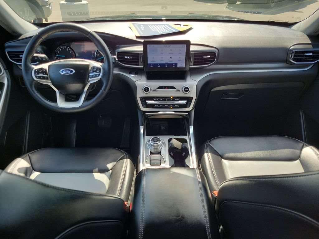 Certified 2023 Ford Explorer XLT w/ Equipment Group 202A AWD/4WD image 14