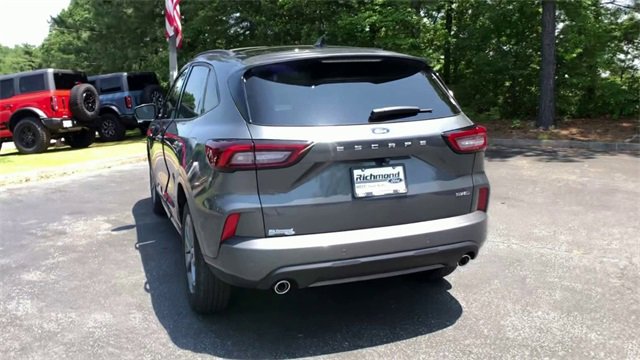 Certified 2023 Ford Escape ST-Line w/ Tech Pack #1 image 9