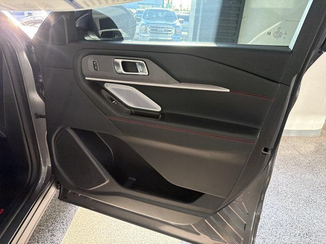 Certified 2025 Ford Explorer ST w/ Sun And Sound Package AWD/4WD image 14