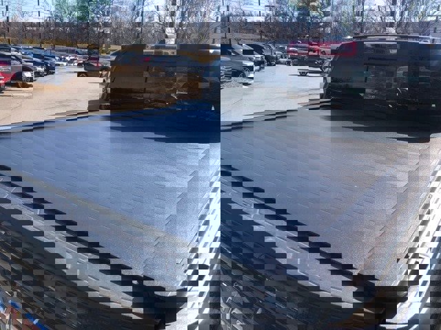 Used 2023 GMC Canyon Denali image 6