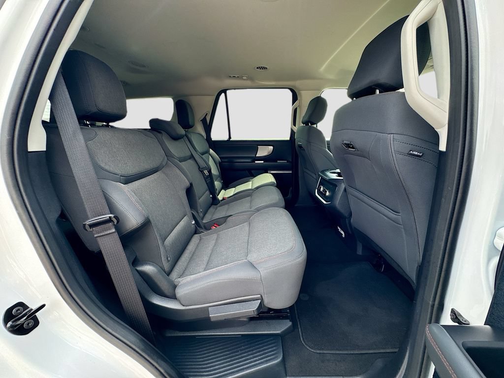 Certified 2025 Ford Expedition Active RWD image 30
