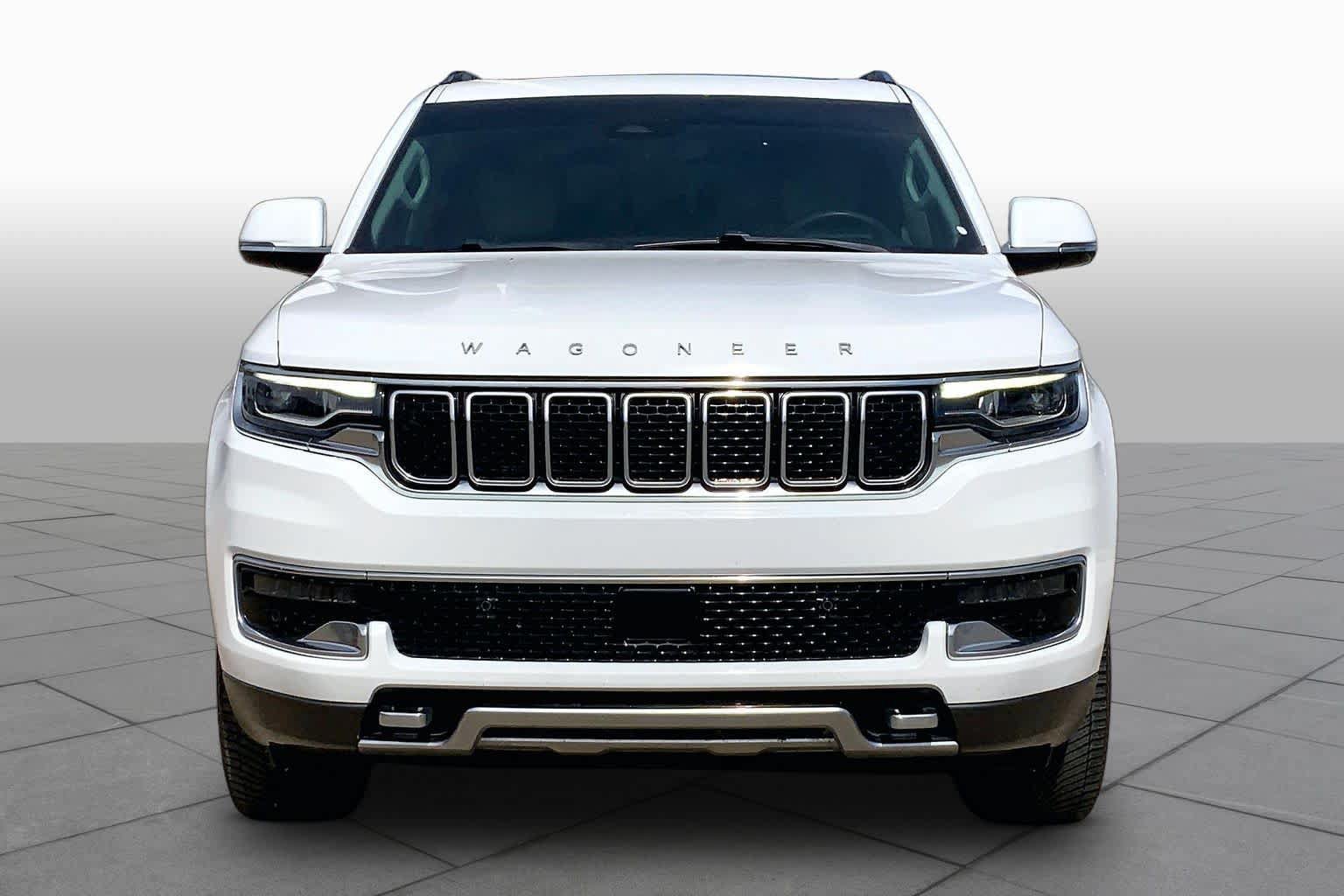 Used 2022 Jeep Wagoneer Series III w/ Premium Group I RWD image 4