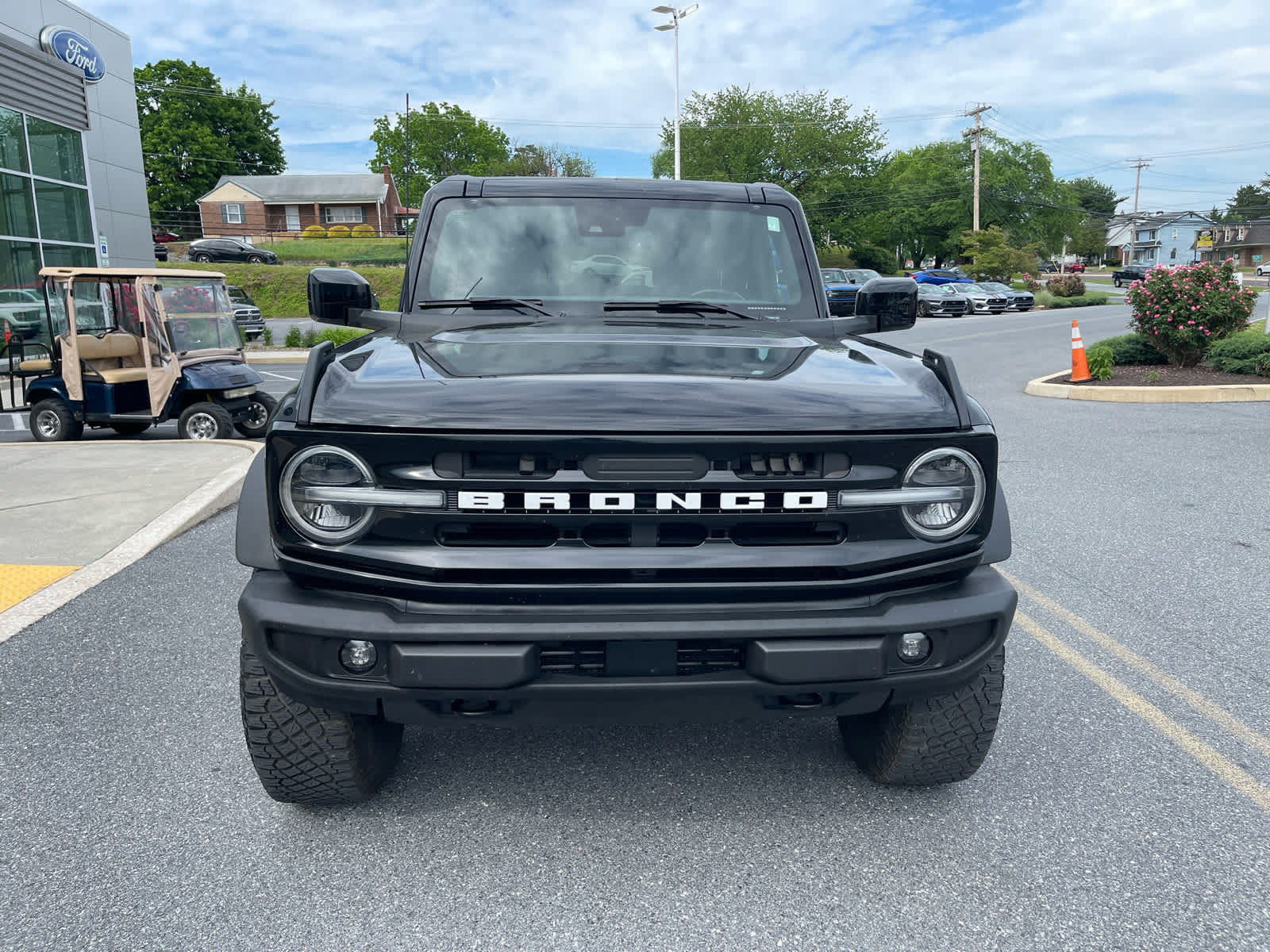 Certified 2023 Ford Bronco Outer Banks w/ Sasquatch Package AWD/4WD image 8