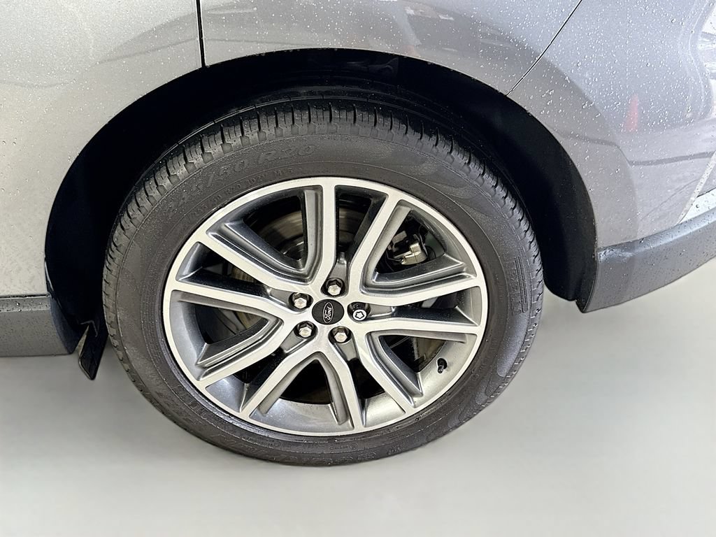 Certified 2024 Ford Edge Titanium w/ Equipment Group 301A AWD/4WD image 33