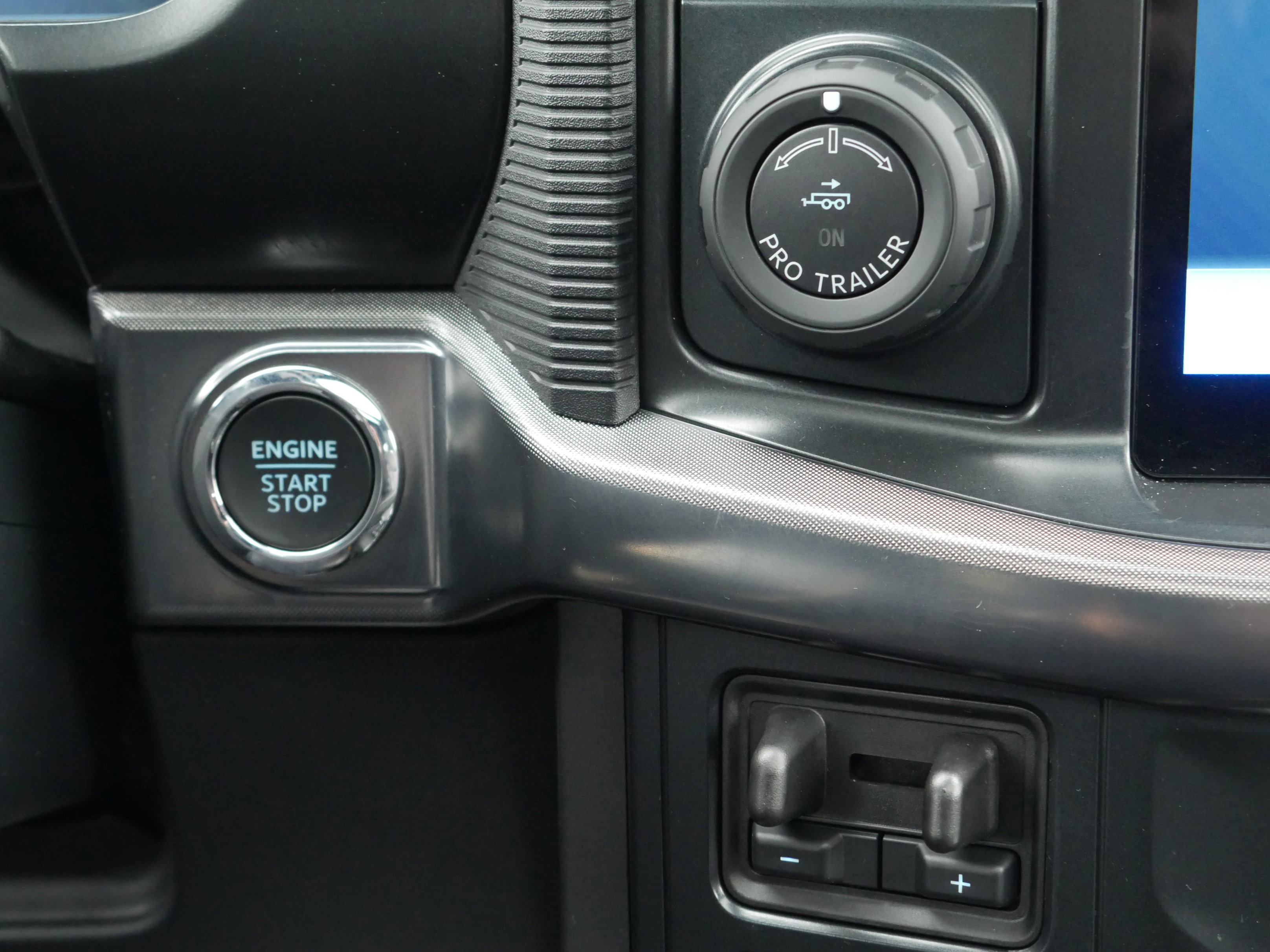 Certified 2025 Ford F150 Tremor w/ Equipment Group 402A High image 16