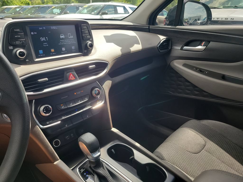 Used 2019 Hyundai Santa Fe SEL FWD image 19