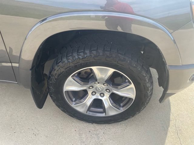 Used 2020 RAM 1500 Laramie w/ Sport Appearance Package AWD/4WD image 2