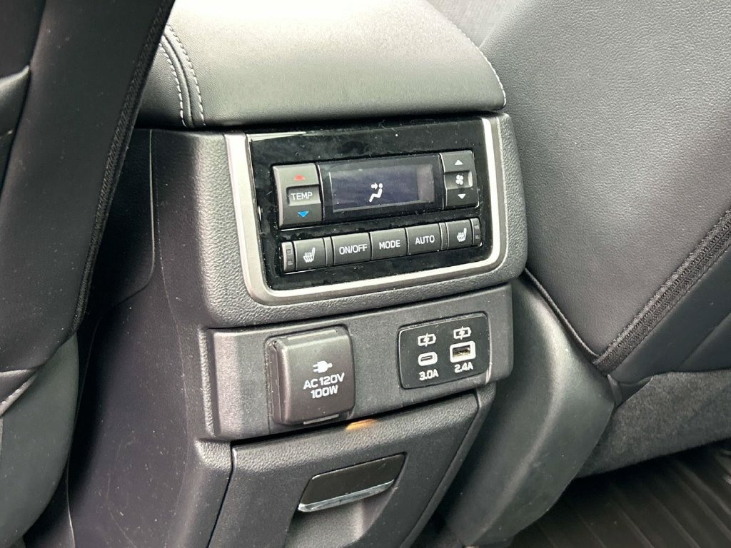 Used 2024 Subaru Ascent Touring AWD/4WD image 23
