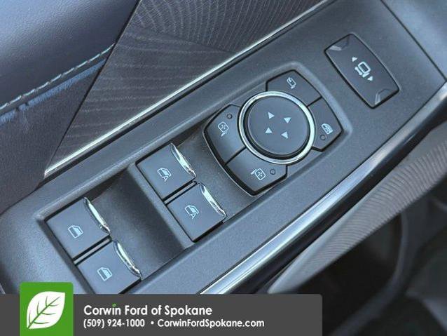 Certified 2025 Ford F450 Platinum AWD/4WD image 21