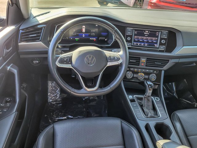 Used 2024 Volkswagen Jetta SE FWD image 15