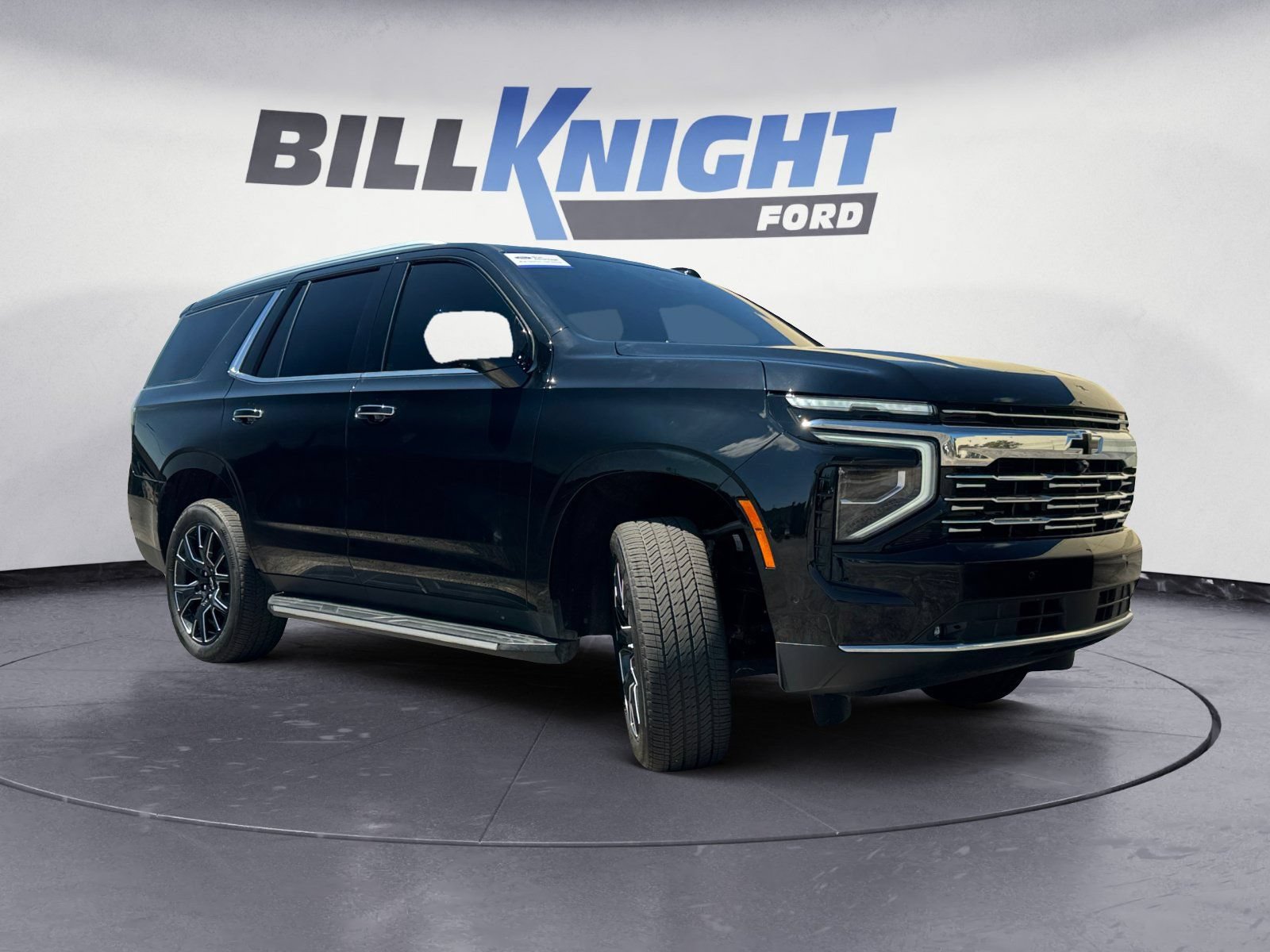 Used 2025 Chevrolet Tahoe Premier w/ Sun And Tow Package AWD/4WD image 7
